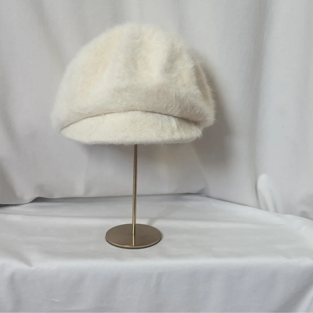 Vintage Y2K Kangol Ivory Faux Fur Newsboy Cap Solid Button Accent
